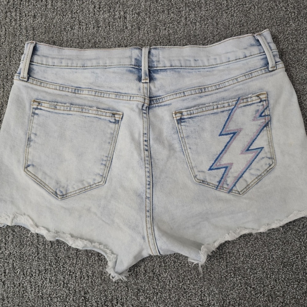 Driftwood Goldie Embroidered‎ Shorts 29 High Rise Raw Hem Boho Festival